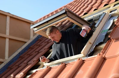 Pose de fenêtres de toit Velux à Angrie